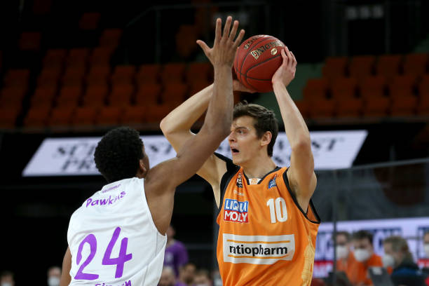 客场球衣 客场球衣