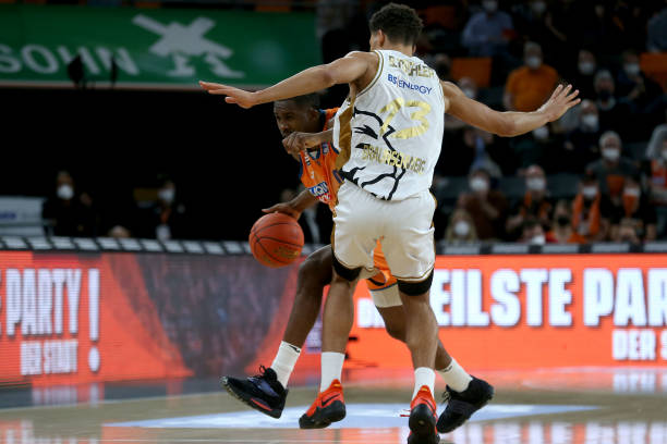 到自己的娱 到自己的娱