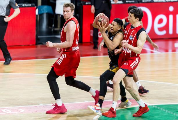 使得球队更 使得球队更